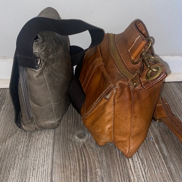 Roots Canada saddle & Rudsak Flap crossbody bags lot Unisex - Picture 12 of 17